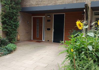 Voordeur Studio Meidoornlaan 73 in Vianen. Is per direct te huur.