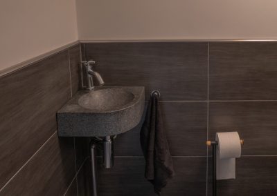 Toilet Studio Meidoornlaan 73 in Vianen. Is per direct te huur.